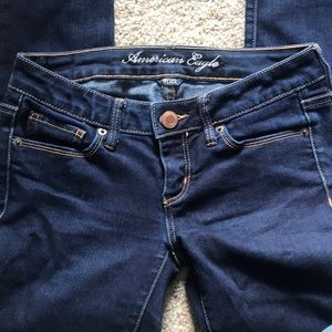 AMERICAN EAGLE Dark Wash Skinny Jean